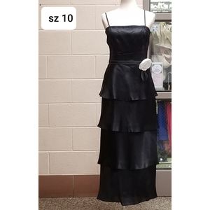 Vintage sz 10 black tier ruffled dress